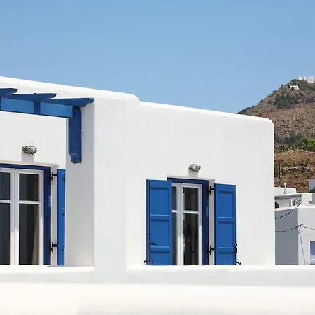 Paros Seafront 3*