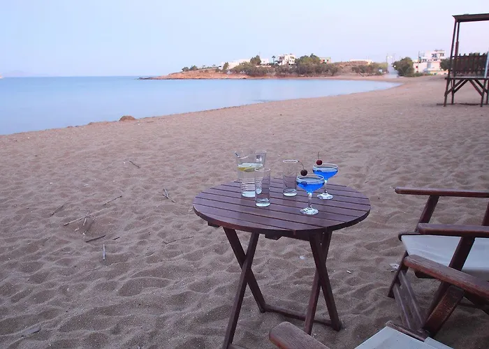 Paros Seafront 3* Logaras