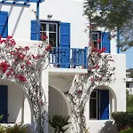 Szálloda Paros Seafront 3*