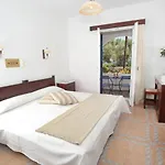 Szálloda Paros Seafront 3*