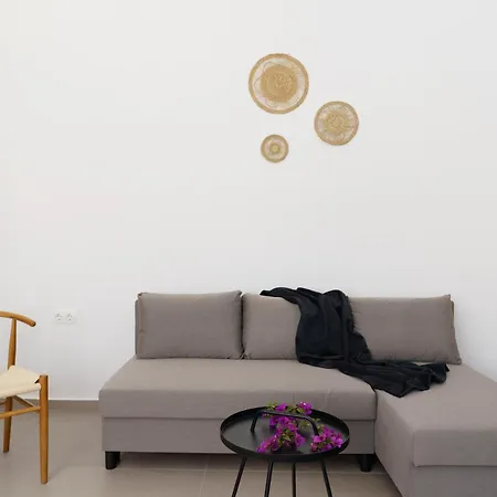Paros Seafront 3*