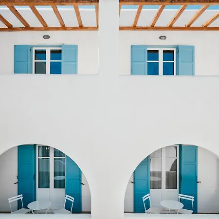 Paros Seafront 3* 洛加拉斯