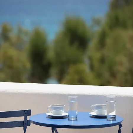 Paros Seafront Szálloda Logarász