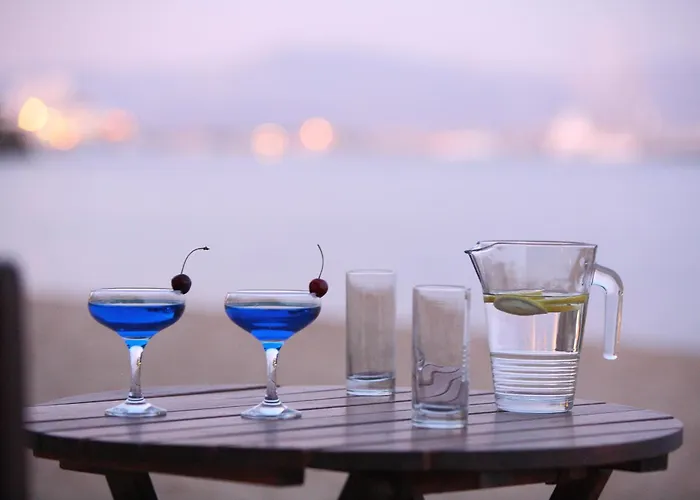 Paros Seafront Λογαράς