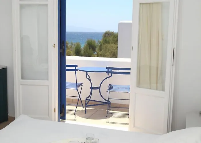 Paros Seafront Otel 3*