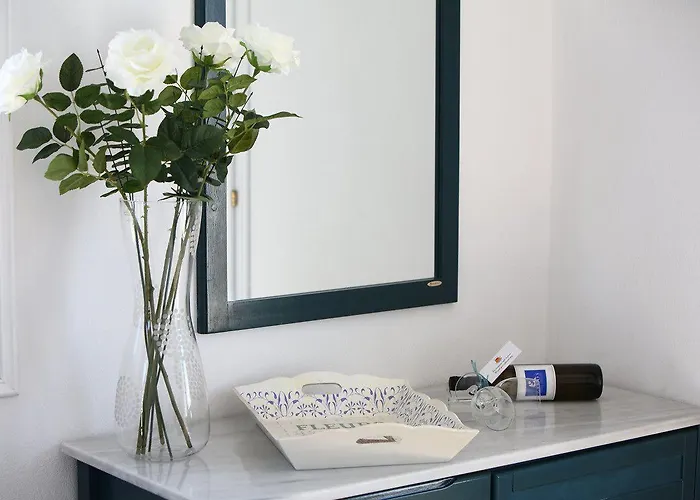 Paros Seafront Otel 3*