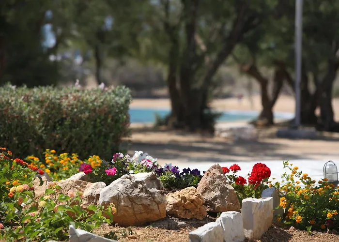 Paros Seafront לוגאראס